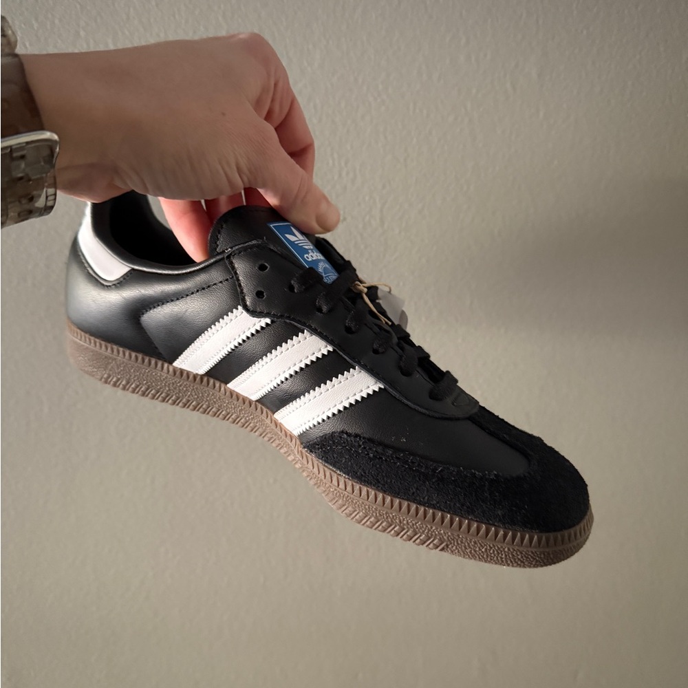 Adidas Samba Black & White Brand new size 8 women’s 6 kids